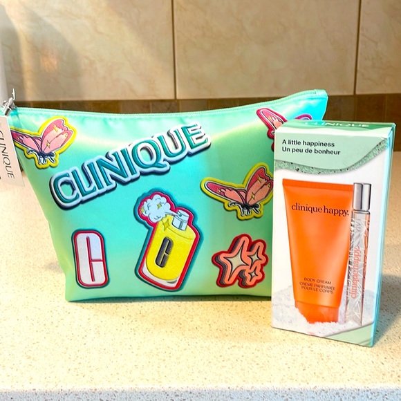 Clinique Handbags - NIB Clinique Happy Set of Body Cream, Perfume & Cosmetic Bag